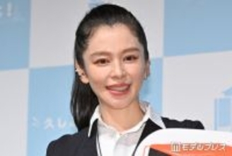 ビビアン・スー、10歳息子に抱きつく2ショット公開「口元が似てる」「最高の親子ショット」と反響