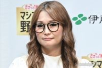 ギャル曽根、すっぴんで1歳次女との遊園地2ショット公開「親近感湧く」「娘さん楽しそう」の声