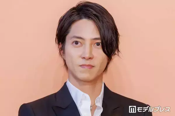 山下智久「今日で30年」10代の頃の写真公開「この頃から王子様」「オーラ半端ない」と反響