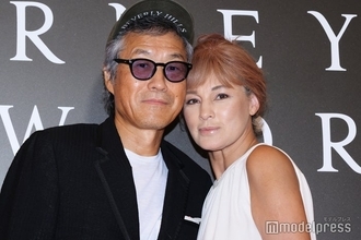 “出会って10日婚”梅宮アンナ、夫とのウェディングショット披露「ドレス姿が美しすぎる」「憧れる」と反響