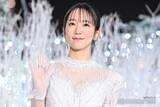 「吉岡里帆、幼少期のクリスマスエピソード明かす 弟の「めちゃくちゃ可愛かった」姿とは」の画像1