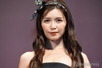 AAA宇野実彩子、黒のタイトミニドレスで圧巻スタイル披露「レベチな美しさ」「美脚すぎる」
