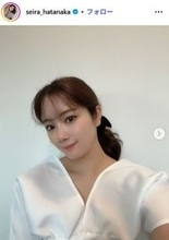 元乃木坂46畠中清羅、長女顔出し公開 リンクコーデ写真に「美人親子」「成長が早い」の声