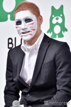 ゴールデンボンバー樽美酒研二、美ヒップ見せ女装姿に驚きの声「想像以上」「仕上がってる」