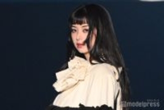 池田エライザ、トップバッターで「TGCしずおか2026」開幕 指をくわえる仕草に歓声