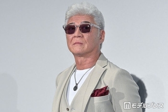 小沢仁志「朝飯抜き」3種類の揚げ物の昼食公開「ボリューム満点ですね」「縁起良さそう」