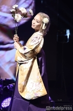 「今日好き」田中陽菜、金髪×和服で美しさ際立つ「大人の色気出てる」と反響【学生ランウェイ】