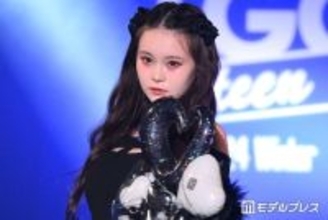 美人YouTuber、石垣島でマーブル柄の水着姿披露「美ボディすぎる」「透明感すごい」の声