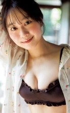 「水ダウ」名探偵津田で話題の美女、ふんわり美バスト際立つ 100年前の大正へタイムスリップ？