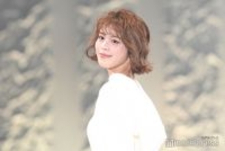 美人インフルエンサー「ママとペアルックみたいに」母親との2ショット公開「双子に見える」「親子でスタイル抜群」と反響