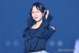 ≒JOY逢田珠里依、オフショルで美デコルテ披露 江角怜音は透明感溢れる純白コーデ【IDOL RUNWAY COLLECTION 2026】