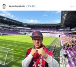 吉本芸人「最悪や」ゴルフ場でこすられた愛車公開「気の毒すぎる」「派手にやられましたね」と同情の声