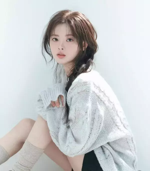 韓国女優・ハン・スア、aespaカリナ＆ITZYリュジンとの沖縄旅へ 水着姿＆満喫ショット披露「変装してないのびっくり」「休暇で日本来てたの？」