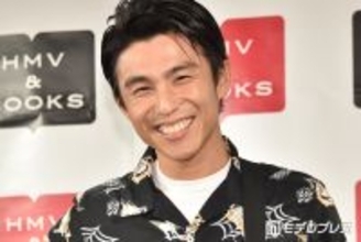 中尾明慶「妻から寝室を別にしたいとの申し出が」自宅での寝姿公開「思わず二度見した」「ベッドが大きい」と反響