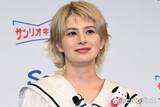 「ホラン千秋、金髪からイメージチェンジ 爽やか新ヘアに「透明感が増してる」「お手本のようなハンサムショート」の声」の画像1
