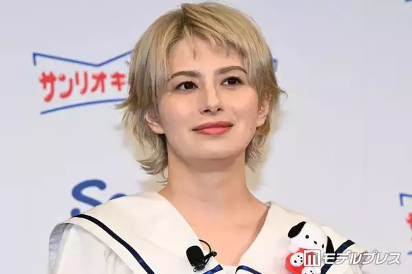 ホラン千秋、金髪からイメージチェンジ 爽やか新ヘアに「透明感が増してる」「お手本のようなハンサムショート」の声