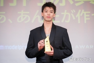 竹内涼真、主演俳優部門1位「あんたが」勝男は“真面目”に役作り「ダサくしてるつもりは一切ない」【モデルプレス ベストドラマアワード 授賞式】