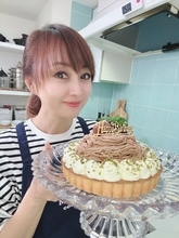 元おニャン子・渡辺美奈代、手作りモンブランタルト・簡単キッシュ…夫バースデー料理に「商品レベル」「凄い」の声