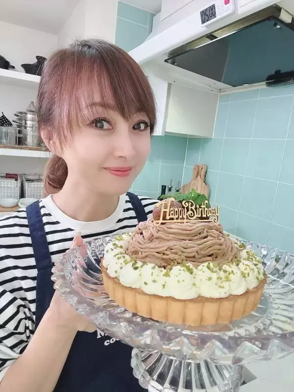 元おニャン子・渡辺美奈代、手作りモンブランタルト・簡単キッシュ…夫バースデー料理に「商品レベル」「凄い」の声