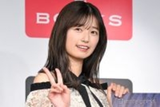 乃木坂46五百城茉央、ノースリーブワンピ姿で透明感放つ「肩のライン綺麗」「華やかで美しい」