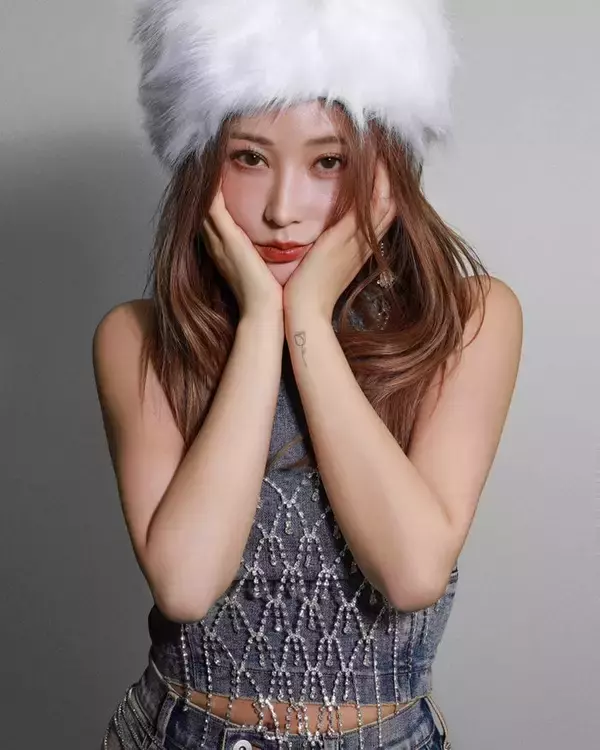 電撃婚話題のてんちむ「夫婦時間」夫とのサウナショット公開「お揃いのサウナハット可愛い」「ラブラブで羨ましい」　の声