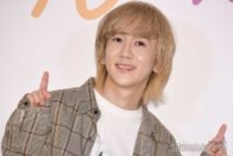 末吉9太郎、“推し”&“顔面国宝”に挟まれ緊張「人生で1番顔膨らんだ」オフショットに反響続々「オタクの顔になってる」「可愛い」