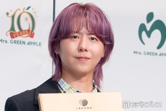 ミセス藤澤涼架、胸元ざっくりスーツ姿に視線集中「大人の魅力」「雰囲気変わる」