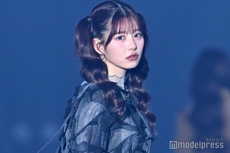 ＜FRUITS ZIPPERまとめ＞月足天音、ツインテール×デニムミニスカの甘辛スタイリング 圧巻ランウェイに視線釘付け【IDOL RUNWAY COLLECTION 2026】