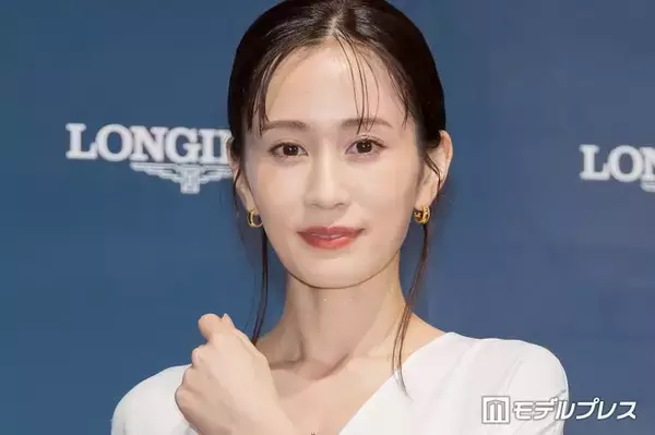 前田敦子、ウエディングドレス姿披露「透明感がすごい」「美しすぎる」