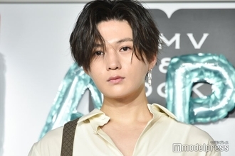 FANTASTICS八木勇征、青髪ビジュ公開にファン衝撃「似合いすぎてびっくり」「リアル王子様」