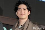 「中島裕翔、新木優子と結婚後初の公の場「スター・ウォーズ」ジャパンプレミアで登壇者と英語で挨拶」の画像1