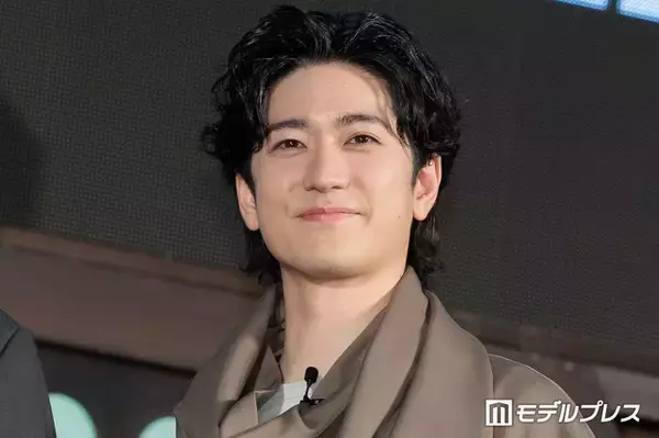 中島裕翔、新木優子と結婚後初の公の場「スター・ウォーズ」ジャパンプレミアで登壇者と英語で挨拶