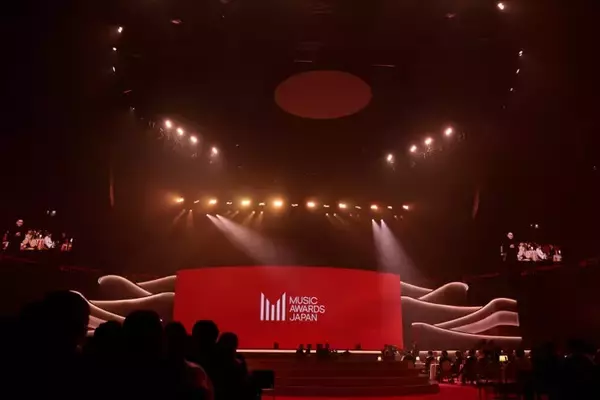 国際音楽賞「MAJ2026」豪華オープニングに反響「メッセージ性強い」「会場への繋げ方がすごすぎる」