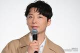 「星野源、大物俳優との2ショット公開「友達と韓国行ってきたよ」報告に反響「ほっこり」「2人のお洋服が素敵」」の画像1