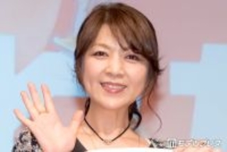 飯島直子、パック中のドアップ素顔公開「すっぴん？」「ありのまますぎる」と反響
