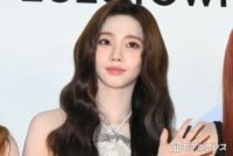 aespaカリナ、脚線美際立つスポーティーコーデ「全身のバランスが神」「ショートパンツが似合いすぎてる」の声