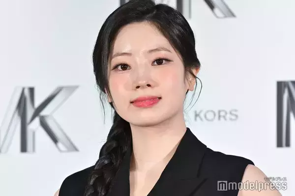 TWICEダヒョン、足首骨折で活動休止 北米ツアー不参加へ「当面治療と回復に専念」