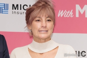 乳がん公表の梅宮アンナ「髪の毛くるくるりん」抗がん剤治療後の地毛姿公開「ありのままの姿に勇気もらった」「かっこいい」の声