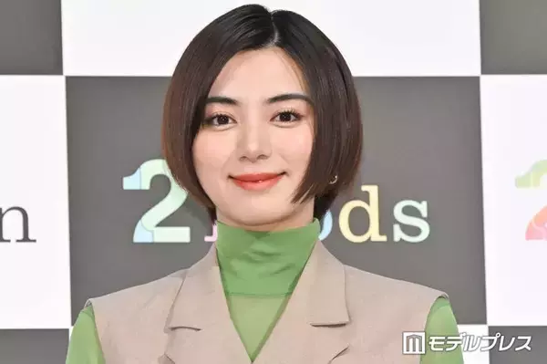 池田エライザ、変装なしでUSJ満喫「オーラが溢れてる」「気づかれそう」と話題