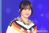 「本田紗来、ド派手ヒョウ柄×ファーブーツ着こなす 抜群スタイル披露【サツコレ2026S/S】」の画像1