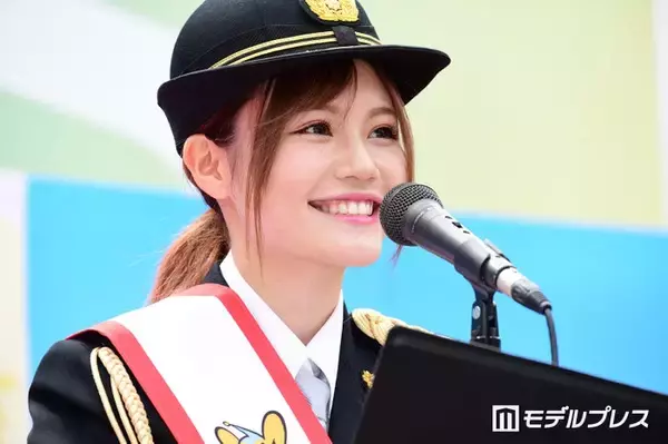 元AKB48メンバー、水着姿のディズニーホテル満喫ショット公開「セクシー」「肌の白さが際立ってる」の声