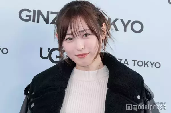 福原遥、大胆スリットスカートから圧巻脚線美「立ち姿が綺麗すぎる」「オーラがすごい」の声