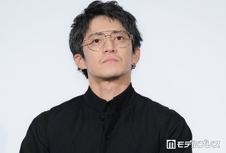 小栗旬、子どもが生まれて役作りに変化「なかなか家に仕事を持ち帰れない」【バッド・ルーテナント：トウキョウ】