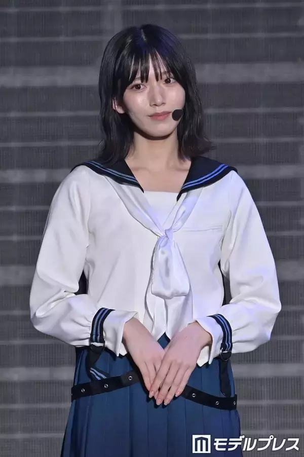 櫻坂46村山美羽、ブラックコーデで色白美脚際立つ「大人の魅力」「似合いすぎです」と反響