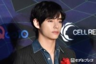 BTS・V、来日時の路上オフショット・リハーサル風景など大量公開 「立ってるだけで絵になる」「日本語のコメント泣ける」と反響