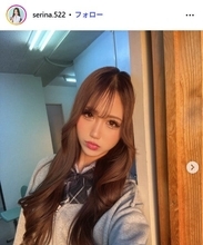 「今日好き」参加JK、太もも全開のショーパンコーデ「脚が真っ直ぐで綺麗」「肩出しが色っぽい」と絶賛の声