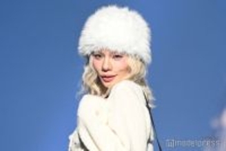 とうあ、チェックミニスカからスラリ美脚 甘めガーリーコーデが可愛い【TGC広島2025】