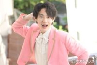 純烈弟分「モナキ」ケンケン、“虚無ピンク”の真相・アイドルオタ活事情・おヨネとはしご酒…読者の質問に全力回答【インタビュー連載Vol.6】