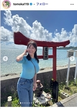 元NHK沖縄キャスター・竹中知華アナ、ショーパン×黒タイツで美脚スラリ「ボディラインが綺麗」「冬らしくて可愛い」の声