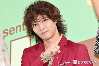 人気芸人、“推し”トップアイドルとの共演＆13年前の約束叶え涙「めちゃくちゃ昔から好きで」